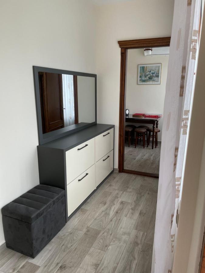 Temo Guest House 10 Batumi Bagian luar foto